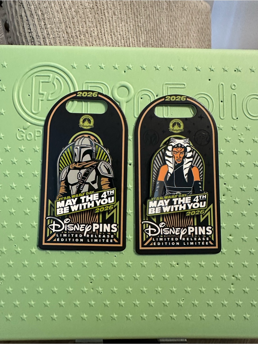 2026 Star Wars May The 4th Be With You LR Pins Set